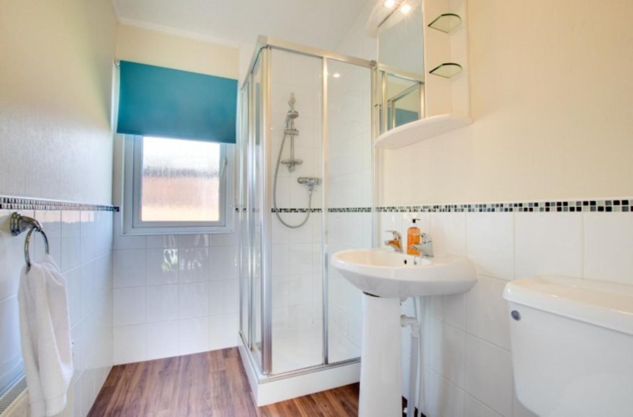 Stunning 3-Bed Hot Tub Lodge Northumberland Felton  Exterior photo