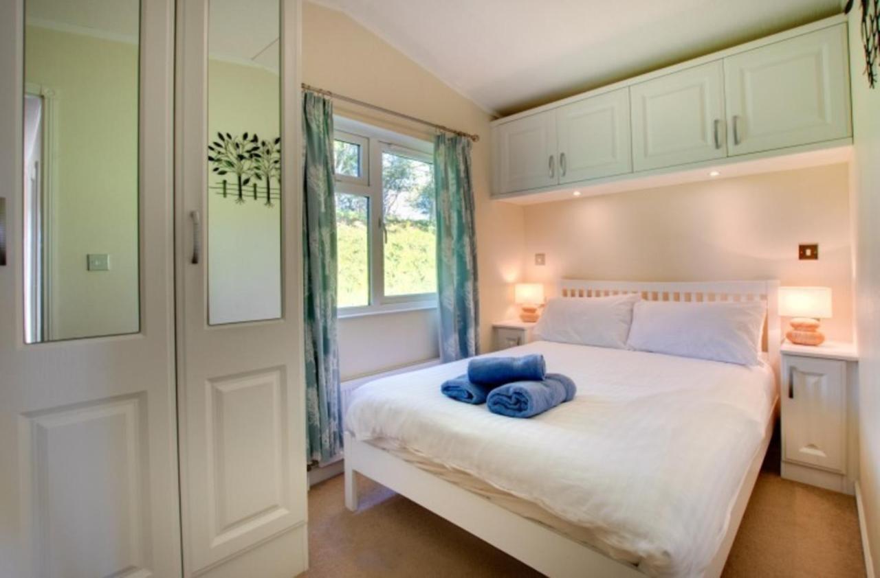 Stunning 3-Bed Hot Tub Lodge Northumberland Felton  Exterior photo